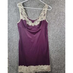 Vanity Fair Vintage Purple Lace Trimmed Nylon Slip Dress Size 36‎